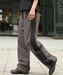 レディースのその他パンツ（グレー/灰色系・ナイロン）ファッション