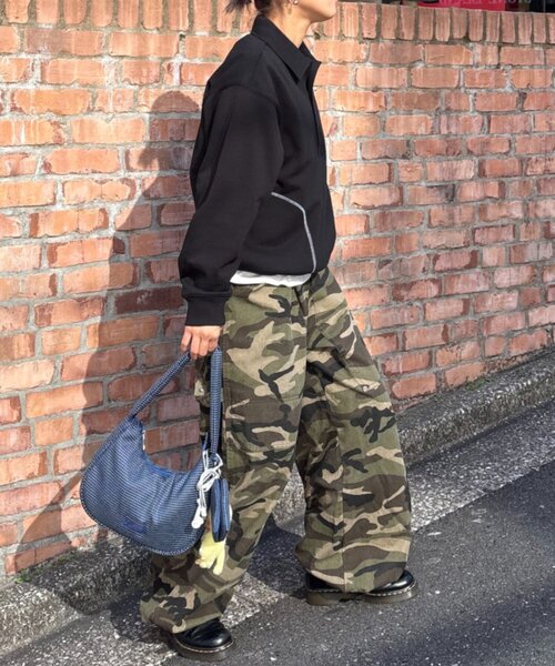 CIAOPANIC TYPY(チャオパニックティピー)の「【UNISEX】ポーチ付き中綿ハンドBAG(ショルダーバッグ・レディース・ブラック系その他/ブラック/ブルー・ONE SIZE)」の7枚目の写真