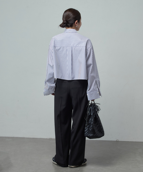 JOURNAL STANDARD(ジャーナルスタンダード)の「ハイカウントコットンクロップドシャツ(シャツ/ブラウス・レディース・コバルトブルー/ホワイト/グリーン・FREE)」の11枚目の写真