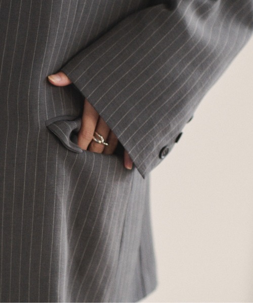 SOYEN（ソイエン）の「シングルラウンドテーラードジャケット/セットアップ可（テーラードジャケット・レディース・グレー/チャコール・F）」の9枚目の写真