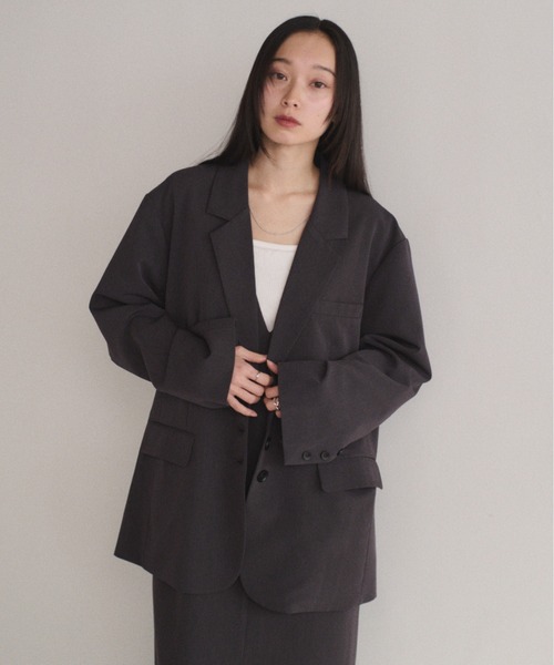 SOYEN（ソイエン）の「シングルラウンドテーラードジャケット/セットアップ可（テーラードジャケット・レディース・グレー/チャコール・F）」の12枚目の写真