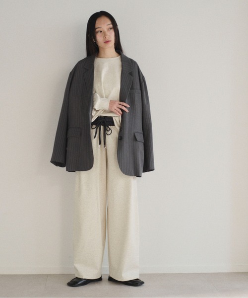 SOYEN（ソイエン）の「シングルラウンドテーラードジャケット/セットアップ可（テーラードジャケット・レディース・グレー/チャコール・F）」の21枚目の写真
