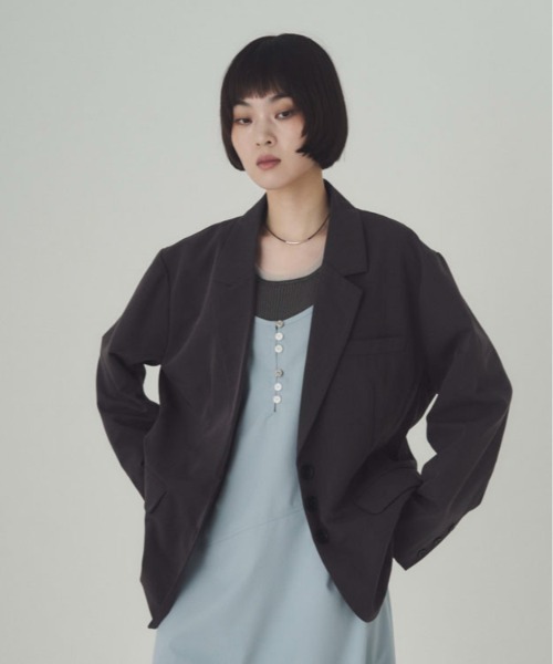 SOYEN(ソイエン)の「シングルラウンドテーラードジャケット/セットアップ可(テーラードジャケット・レディース・グレー/チャコール・F)」の11枚目の写真