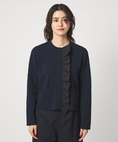 green label relaxing（グリーンレーベルリラクシング）の「フロント フリル ニット カーディガン（カーディガン/ボレロ・レディース・ネイビー/ブラウン系・FREE）」の4枚目の写真