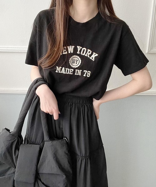 Nana（ナナ）の「刺繍ロゴTシャツ（Tシャツ/カットソー・レディース・ホワイト/ブラック・FREE）」の5枚目の写真