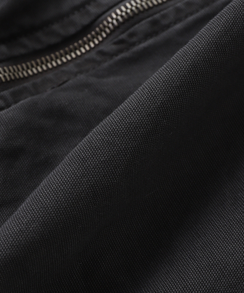 Gabriela Coll Garments(ガブリエラコールガーメンツ)の「G.C.G(ガブリエラコールガーメンツ)THIN CANVAS HOODED ZIPPER JACKET(その他アウター・メンズ・ブラック・2)」の5枚目の写真