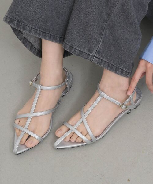 RETRO GIRL（レトロガール）の「ポインテッドトゥサンダル（サンダル・レディース・ブラック/シルバー/レッド・LARGE/MEDIUM）」の3枚目の写真