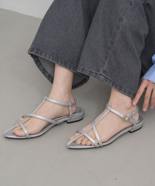 RETRO GIRL（レトロガール）の「ポインテッドトゥサンダル（サンダル・レディース・ブラック/シルバー/レッド・LARGE/MEDIUM）」の8枚目の写真