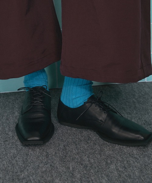 MAISON SPECIAL（メゾンスペシャル）の「《UNISEX》【SPECIAL SHOES FACTORY COLLABORATION】Square Toe With Open Lacing Flat Slip-ons/外羽スクエアトゥ2WAYフラットスリッポン【MAISON SPECIAL/メゾンスペシャル】（ドレスシューズ・メンズ・ブラック/ブラウン・28.5/27.5/26.5/25.5）」の2枚目の写真