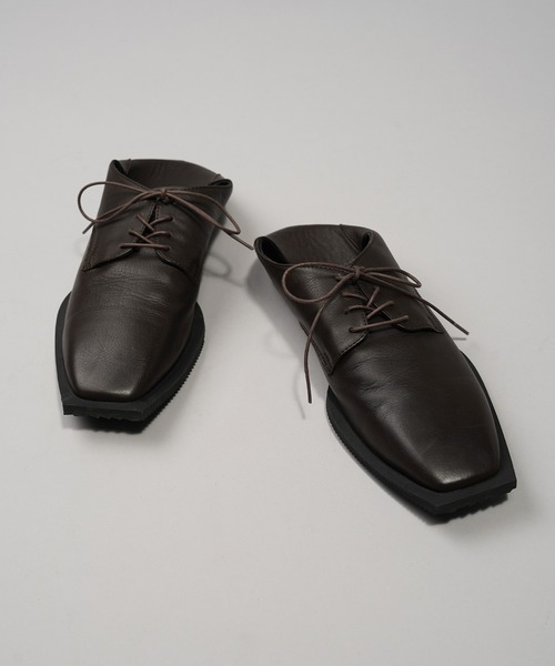 MAISON SPECIAL（メゾンスペシャル）の「《UNISEX》【SPECIAL SHOES FACTORY COLLABORATION】Square Toe With Open Lacing Flat Slip-ons/外羽スクエアトゥ2WAYフラットスリッポン【MAISON SPECIAL/メゾンスペシャル】（ドレスシューズ・メンズ・ブラック/ブラウン・28.5/27.5/26.5/25.5）」の8枚目の写真