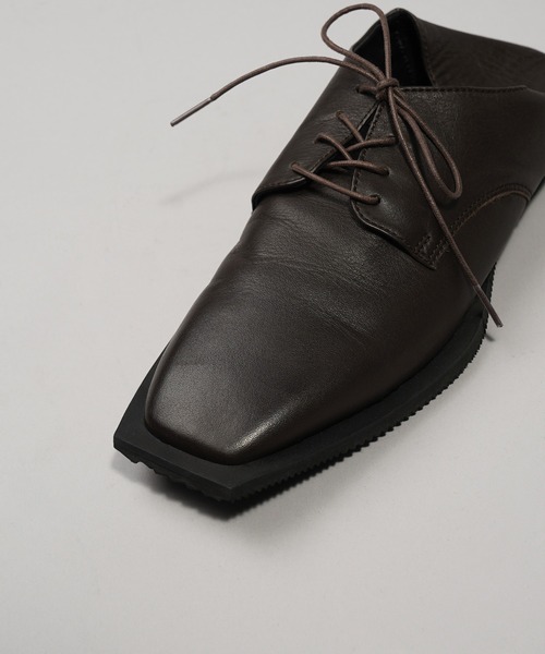 MAISON SPECIAL（メゾンスペシャル）の「《UNISEX》【SPECIAL SHOES FACTORY COLLABORATION】Square Toe With Open Lacing Flat Slip-ons/外羽スクエアトゥ2WAYフラットスリッポン【MAISON SPECIAL/メゾンスペシャル】（ドレスシューズ・メンズ・ブラック/ブラウン・28.5/27.5/26.5/25.5）」の9枚目の写真
