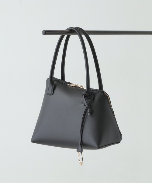 GALLEST(ギャレスト)の「【LE VERNIS】Poire boston bag(ハンドバッグ・レディース・サックスブルー/ブラック・00)」の2枚目の写真