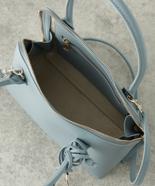 GALLEST(ギャレスト)の「【LE VERNIS】Poire boston bag(ハンドバッグ・レディース・サックスブルー/ブラック・00)」の7枚目の写真