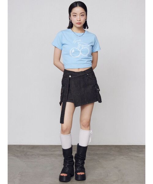 EMODA（エモダ）の「チェリープリントTシャツ【WEB限定カラーあり】（Tシャツ/カットソー・レディース・グレー/チャコールグレー/ホワイト/ブルー・FREE）」の20枚目の写真