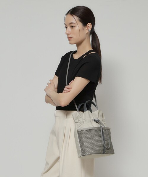 HIROKO HAYASHI（ヒロコハヤシ）の「LUINI AGILE（ルイーニ アジレ）ショルダーバッグ（ショルダーバッグ・レディース・グレー系その他5/ブラック・00）」の13枚目の写真