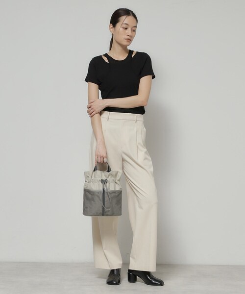 HIROKO HAYASHI（ヒロコハヤシ）の「LUINI AGILE（ルイーニ アジレ）ショルダーバッグ（ショルダーバッグ・レディース・グレー系その他5/ブラック・00）」の12枚目の写真