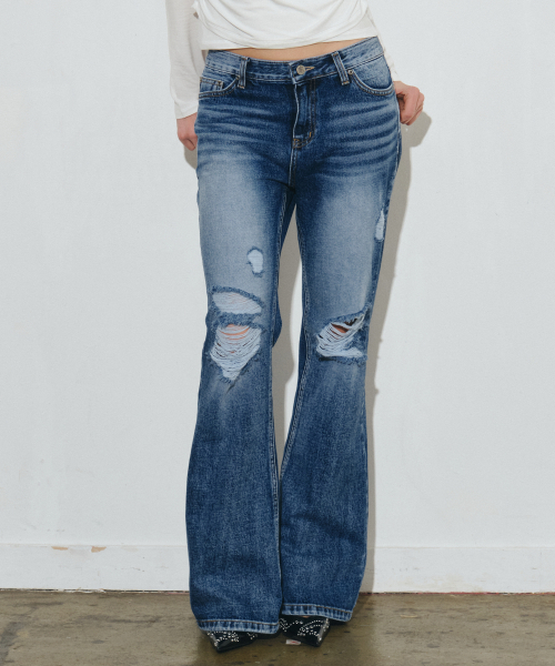 Midnight Move(ミッドナイトムーブ)の「england boots cut (blue)(デニムパンツ・レディース・その他・SMALL/MEDIUM)」の1枚目の写真