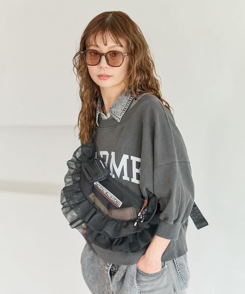 THEATRE PRODUCTS（シアタープロダクツ）の「【THEATRE PRODUCTS】別注メッシュフリルラウンドショルダー（ショルダーバッグ・レディース・オフホワイト/ブラック・FREE）」の3枚目の写真