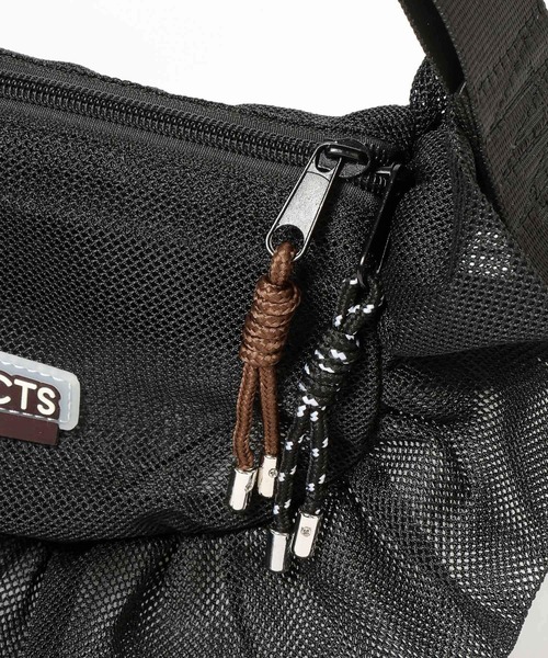 THEATRE PRODUCTS（シアタープロダクツ）の「【THEATRE PRODUCTS】別注メッシュフリルラウンドショルダー（ショルダーバッグ・レディース・オフホワイト/ブラック・FREE）」の19枚目の写真