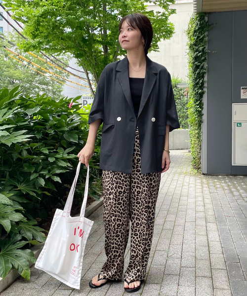 SLOBE IENA(スローブイエナ)の「《WEB限定/追加》リネンレーヨンハーフスリーブジャケット(その他アウター・レディース・ブラック/カーキ・36/38)」の10枚目の写真