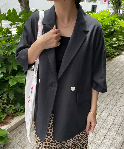 SLOBE IENA(スローブイエナ)の「《WEB限定/追加》リネンレーヨンハーフスリーブジャケット(その他アウター・レディース・ブラック/カーキ・36/38)」の13枚目の写真