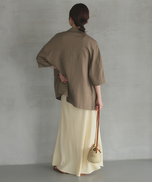 SLOBE IENA(スローブイエナ)の「《WEB限定/追加》リネンレーヨンハーフスリーブジャケット(その他アウター・レディース・ブラック/カーキ・36/38)」の21枚目の写真