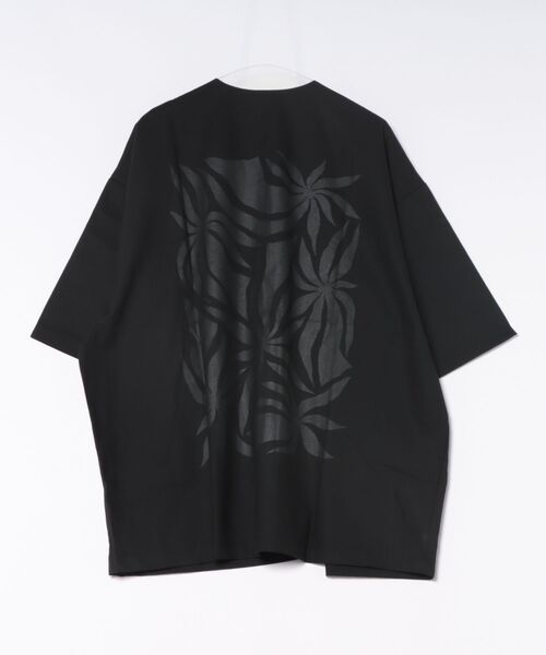 a.p.o.v.(エーピーオービー)の「a.p.o.v. オーバーサイズバックビッグプリントコットンシーチング半袖ラップカーディガン(カーディガン/ボレロ・メンズ・アイボリー/ブラック/グリーン・ONESIZE)」の4枚目の写真
