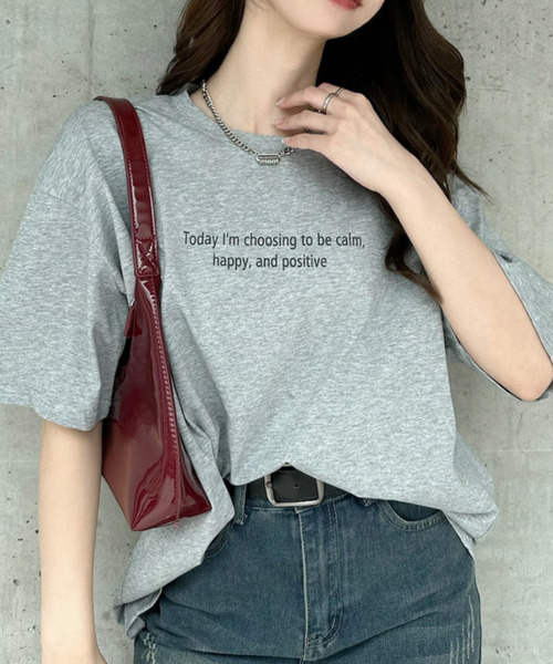 Ada.（エイダ）の「レタリングデザイン 半袖プリントＴシャツ（Tシャツ/カットソー・レディース・ピンク/ホワイト/グレー/ブラック・FREE）」の3枚目の写真