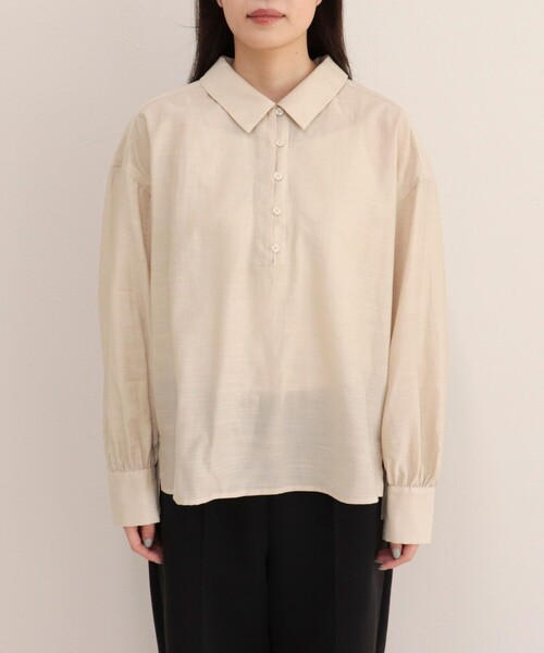 fredy emue(フレディエミュ)の「リネン混シアースラブブラウス(シャツ/ブラウス・レディース・ベージュ/ブラウン・38)」の9枚目の写真