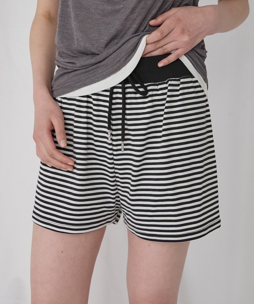 Unblend(アンブレンド)の「【Unblend】ボーダーカット イージーショートパンツ(その他パンツ・レディース・杢グレー/ブラウン系/ブラック系/チャコール・FREE)」の1枚目の写真