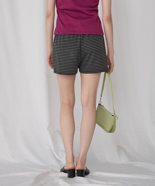 Unblend(アンブレンド)の「【Unblend】ボーダーカット イージーショートパンツ(その他パンツ・レディース・杢グレー/ブラウン系/ブラック系/チャコール・FREE)」の9枚目の写真