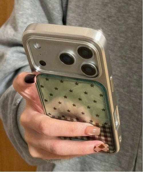 Vini(ヴィニ)の「3Dミントグリーンスターギンガムチェック iPhone17 /17Pro/13/14/15/16 携帯ケース スマホ ケース(スマホケース/カバー・レディース・グリーン・iPhone 13/iPhone 14/iPhone 15/iPhone 16/iPhone 17/iPhone 14 Pro/iPhone 17 Pro/iPhone 16 Pro/iPhone 15 Pro)」の4枚目の写真