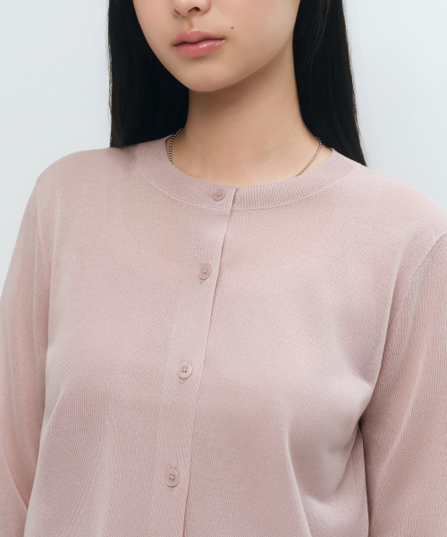 MUSINSA STANDARD WOMAN（ムシンサスタンダードウーマン）の「ウィメンズシアラウンドネックカーディガン[インディアンピンク]（カーディガン/ボレロ・レディース・その他・SMALL/MEDIUM/LARGE/X-SMALL）」の3枚目の写真
