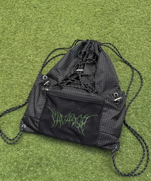DEVICE(デバイス)の「【DEVICE × ゆーすけコラボ】Savadge ロゴ刺繍 アソート ドローコード ナップサック リュック(バックパック/リュック・メンズ・カモフラージュ/ブラック/ブラック系その他・FREE)」の20枚目の写真