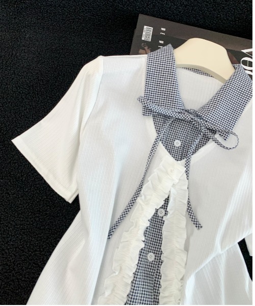 LUCPY(ラクピー)の「フェイクレイヤードフリルブラウス(シャツ/ブラウス・レディース・グレー/ホワイト・X-LARGE/LARGE/MEDIUM/SMALL)」の5枚目の写真