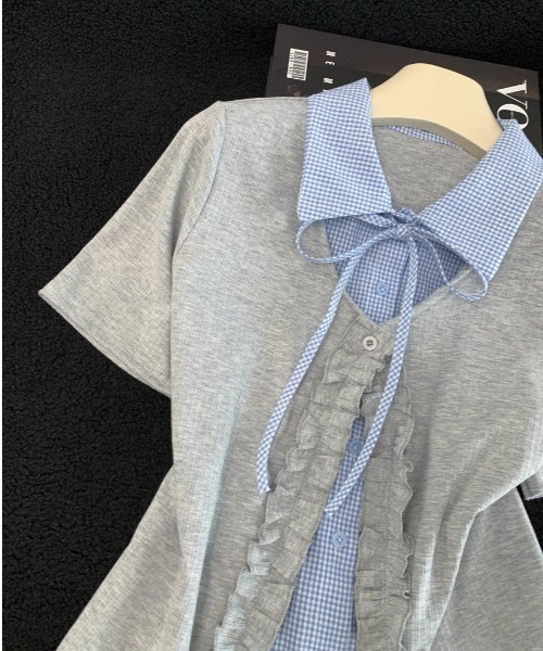 LUCPY(ラクピー)の「フェイクレイヤードフリルブラウス(シャツ/ブラウス・レディース・グレー/ホワイト・X-LARGE/LARGE/MEDIUM/SMALL)」の6枚目の写真