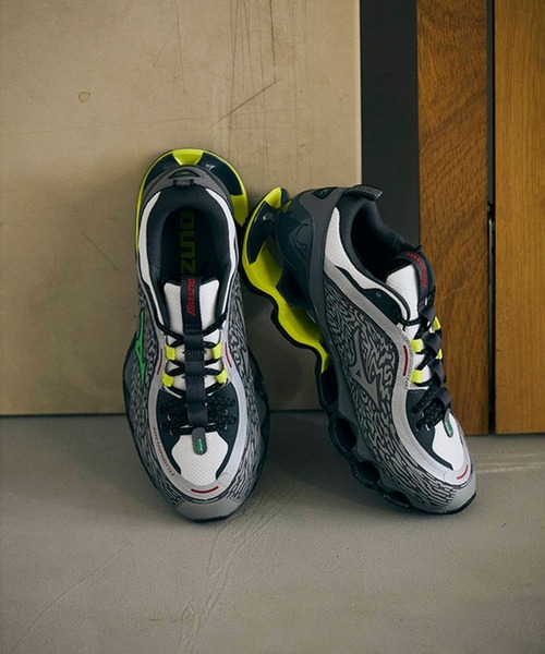 MIZUNO（ミズノ　）の「WAVE PROPHECY 13.2（スニーカー・メンズ・ライトグレー・26/27/28）」の5枚目の写真