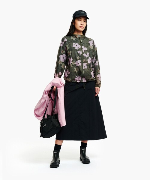 AIGLE(エーグル)の「UVカット 撥水 プリントフーデッドジャケット RP(ナイロンジャケット・レディース・モスグリーン・36/42/44/38/40/34)」の15枚目の写真