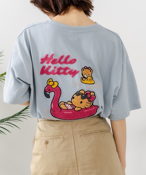 sanrio(サンリオ)の「【sanrio/サンリオ】【ゆったりルーズシルエット】日焼けキャラクター サガラ刺繍Tシャツ ハローキティ クロミ ポチャッコ y2k 平成レトロ(Tシャツ/カットソー・レディース・ライトグレー/サックスブルー/オフホワイト/スミクロ・MEDIUM/LARGE)」の4枚目の写真