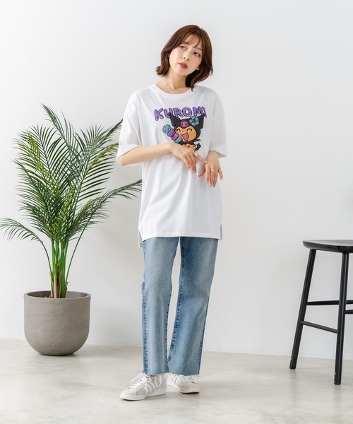 sanrio(サンリオ)の「【sanrio/サンリオ】【ゆったりルーズシルエット】日焼けキャラクター サガラ刺繍Tシャツ ハローキティ クロミ ポチャッコ y2k 平成レトロ(Tシャツ/カットソー・レディース・ライトグレー/サックスブルー/オフホワイト/スミクロ・MEDIUM/LARGE)」の18枚目の写真