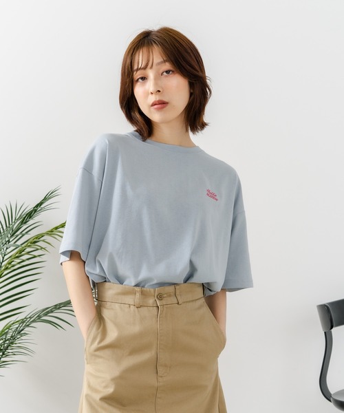 sanrio(サンリオ)の「【sanrio/サンリオ】【ゆったりルーズシルエット】日焼けキャラクター サガラ刺繍Tシャツ ハローキティ クロミ ポチャッコ y2k 平成レトロ(Tシャツ/カットソー・レディース・ライトグレー/サックスブルー/オフホワイト/スミクロ・MEDIUM/LARGE)」の12枚目の写真