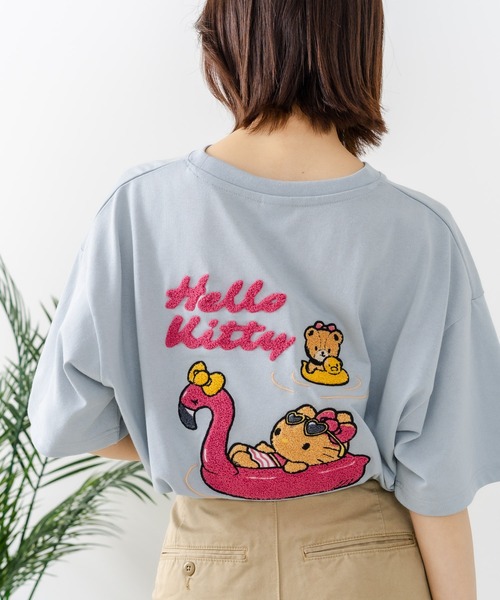 sanrio(サンリオ)の「【sanrio/サンリオ】【ゆったりルーズシルエット】日焼けキャラクター サガラ刺繍Tシャツ ハローキティ クロミ ポチャッコ y2k 平成レトロ(Tシャツ/カットソー・レディース・ライトグレー/サックスブルー/オフホワイト/スミクロ・MEDIUM/LARGE)」の9枚目の写真