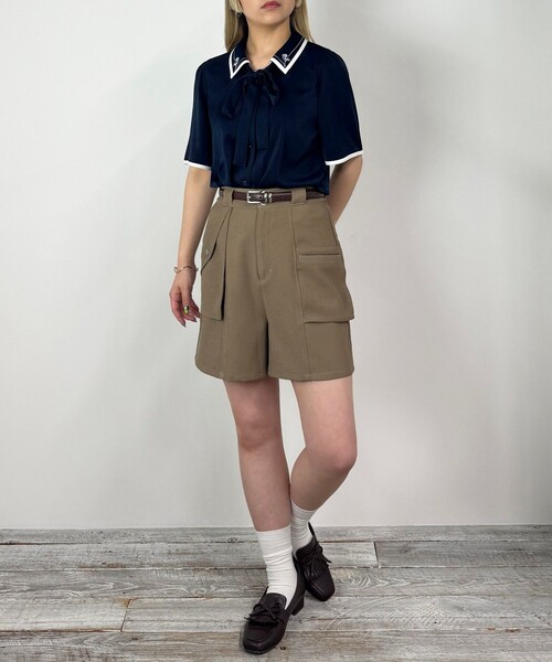 NICOLE CLUB（ニコル　クラブ）の「パイピングカラーブラウス（シャツ/ブラウス・レディース・サックスブルー/オフホワイト/ネイビー/ピンク・M）」の13枚目の写真