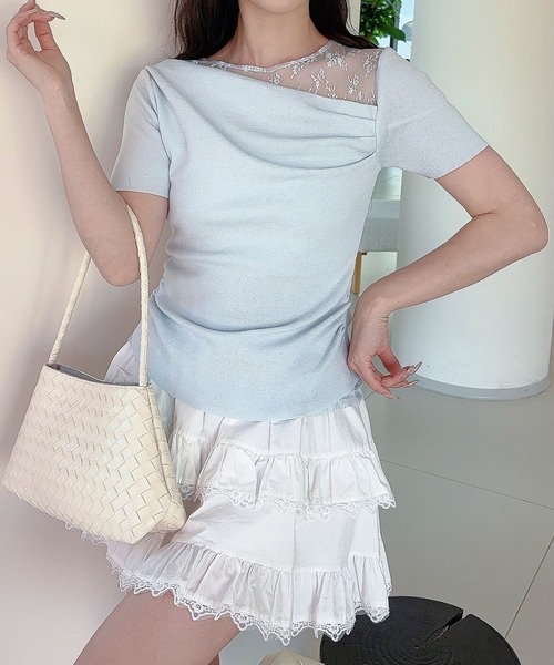 Jasmine Grandiflorum(ジャスミングランディフローラム)の「【Jasmine】レース切り替えアシメトリーデザインTシャツ(Tシャツ/カットソー・レディース・アイボリー/ブルー/ブラック・FREE)」の16枚目の写真