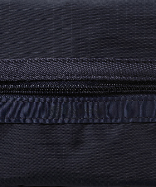 LeSportsac(レスポートサック)の「MEDIUM E/W BACKPACK ディープシーブルー(バックパック/リュック・レディース・ブルー・FREE)」の9枚目の写真