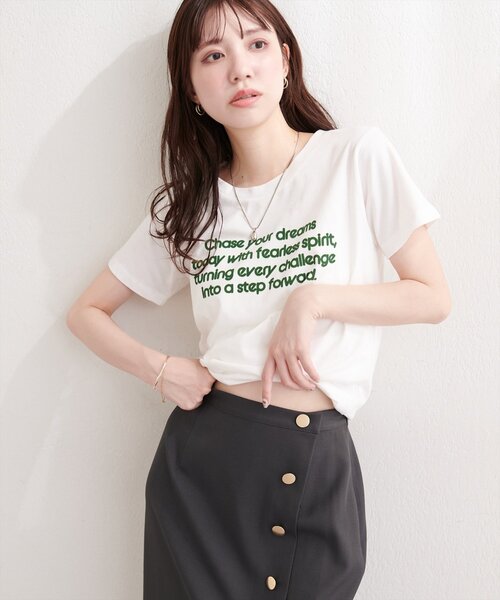 natural couture（ナチュラルクチュール）の「フロッキーロゴpt普通Ｔ（Tシャツ/カットソー・レディース・ネイビー/ブルー/オフホワイト・FREE）」の6枚目の写真