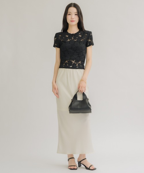 NEUNA(ヌナ)の「【綿入りで肌触り◎】ショルダーパット付きレーストップス(Tシャツ/カットソー・レディース・ブラック/クリーム・FREE)」の9枚目の写真
