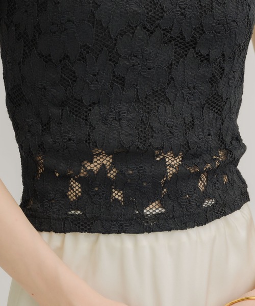 NEUNA(ヌナ)の「【綿入りで肌触り◎】ショルダーパット付きレーストップス(Tシャツ/カットソー・レディース・ブラック/クリーム・FREE)」の4枚目の写真