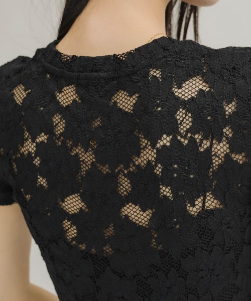 NEUNA(ヌナ)の「【綿入りで肌触り◎】ショルダーパット付きレーストップス(Tシャツ/カットソー・レディース・ブラック/クリーム・FREE)」の3枚目の写真
