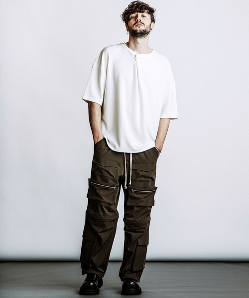 NO ID.(ノーアイディ)の「【NO ID.】Irregular Neck T-Shirt / イレギュラーネック Tシャツ(Tシャツ/カットソー・メンズ・ホワイト/ブラック/グレー・ONE SIZE)」の13枚目の写真